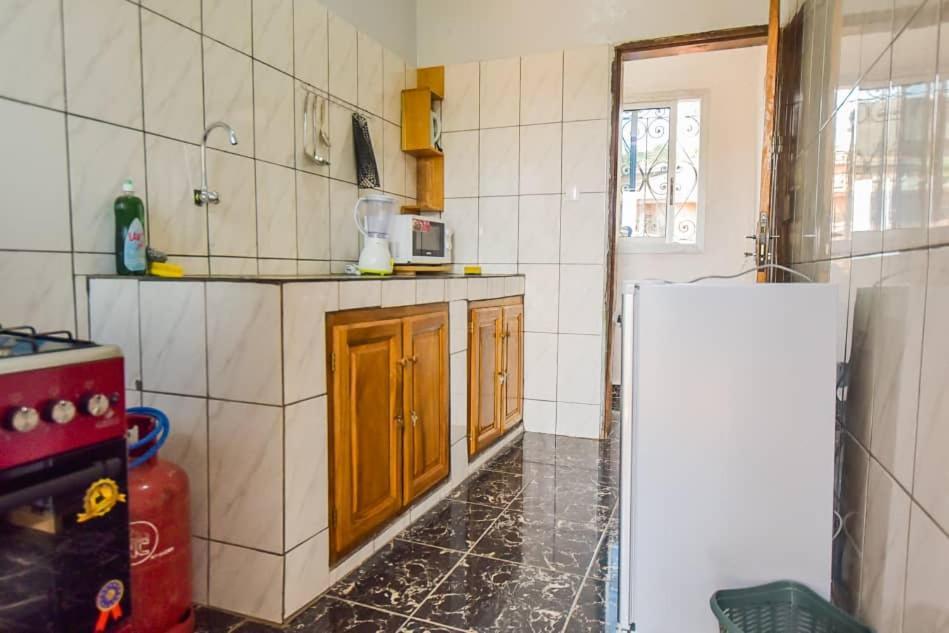 Appartements Neuf De Haut Standing Dm & Ng A Bafoussam Exteriör bild