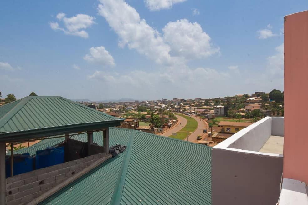 Appartements Neuf De Haut Standing Dm & Ng A Bafoussam Exteriör bild