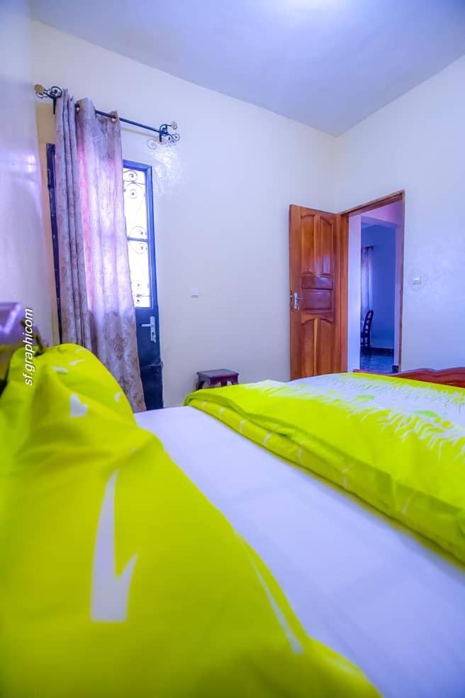 Appartements Neuf De Haut Standing Dm & Ng A Bafoussam Exteriör bild